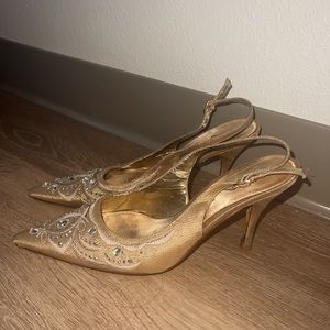 Nina good pointed sling back kitten heel with diamond detail.